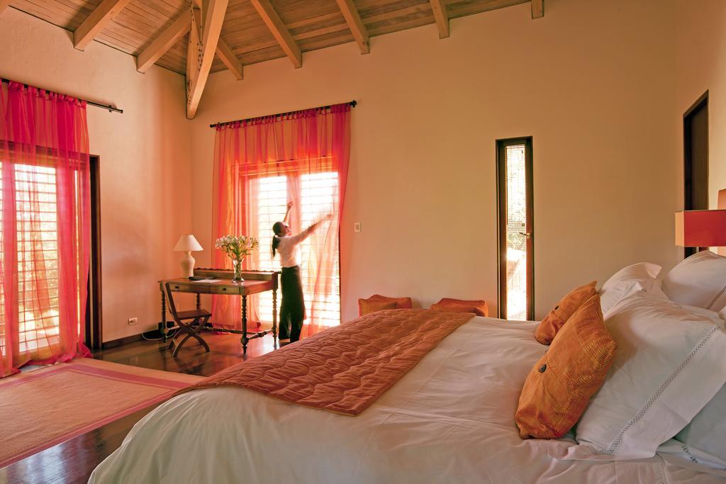 Clos Apalta Residence Relais & Chateaux Santa Cruz Room photo